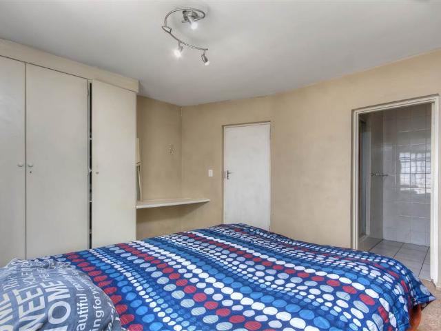 Townhouse for sale in Johannesburg, North & Sandton