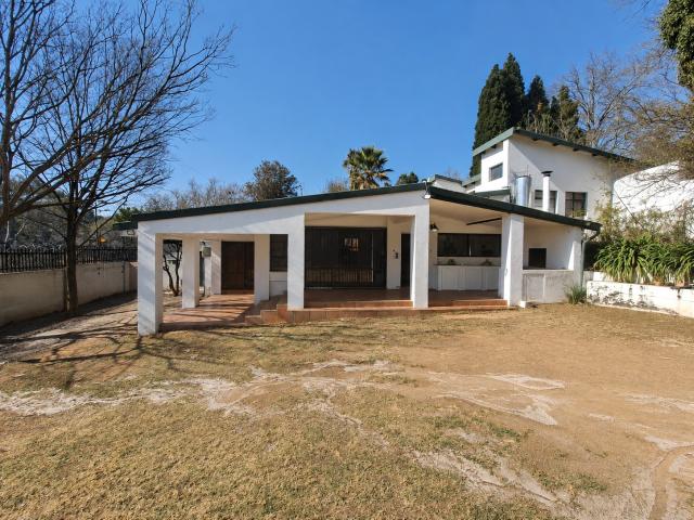 House for rent in Sandton, City of Johannesburg Metropolitan Municipality