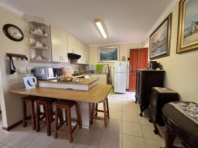 House for sale in Jeffreys Bay, Kouga Local Municipality