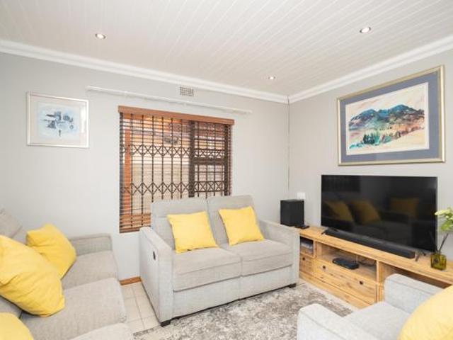 House for sale in Cape Town, Western Cape