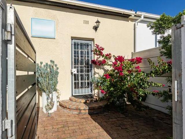House for sale in Cape Town, Western Cape