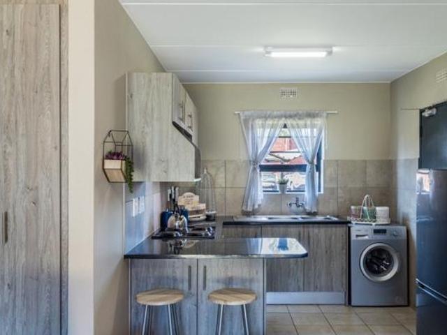 House for rent in Waterkloof, Gauteng