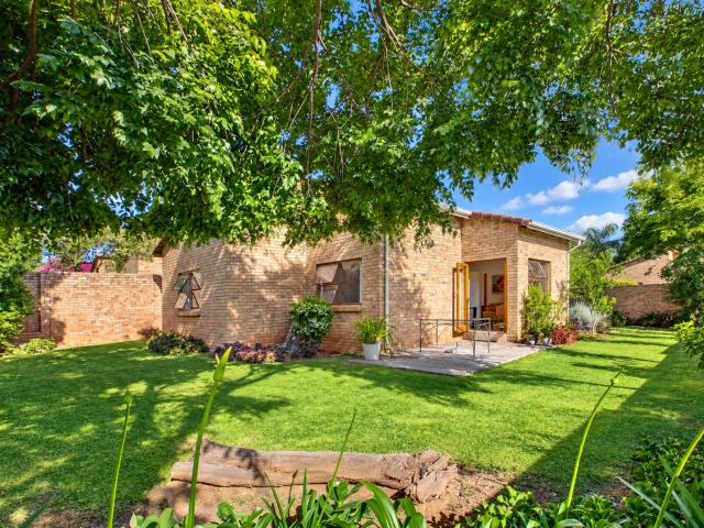 House for sale in Sandton, City of Johannesburg Metropolitan Municipality