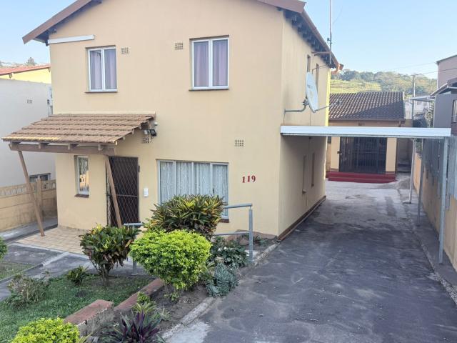 House for sale in Chatsworth, Kwazulu-natal