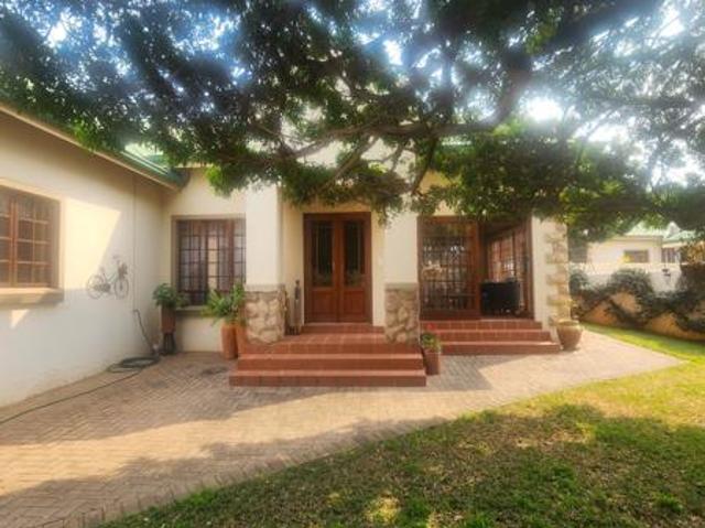 House for sale in Waterkloof, Gauteng