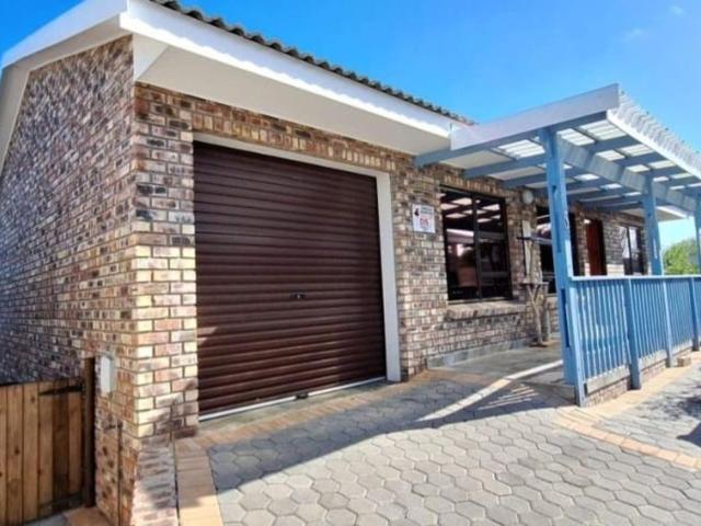 House for sale in Mossel Bay, Western Cape