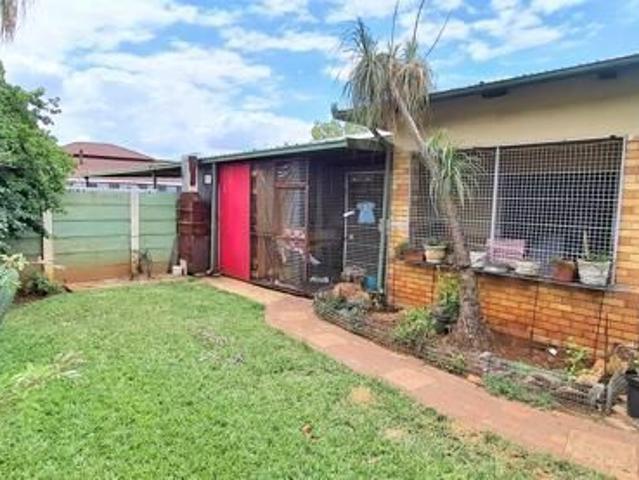 House for rent in Waterkloof, Gauteng