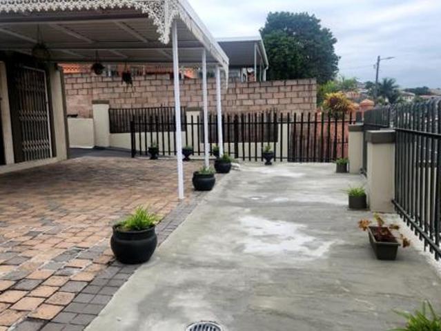 House for sale in Mount Moreland, Kwazulu-natal