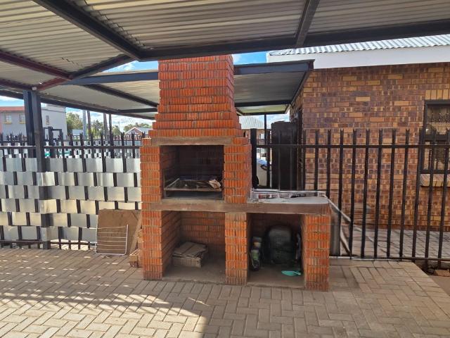 House for sale in Frances Baard, Northern Cape