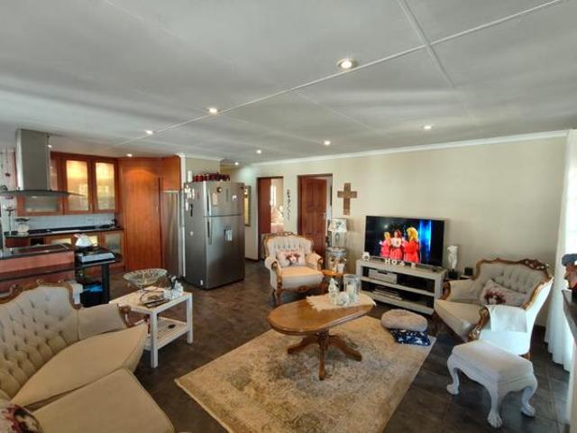 House for sale in Oranjeville, Free State