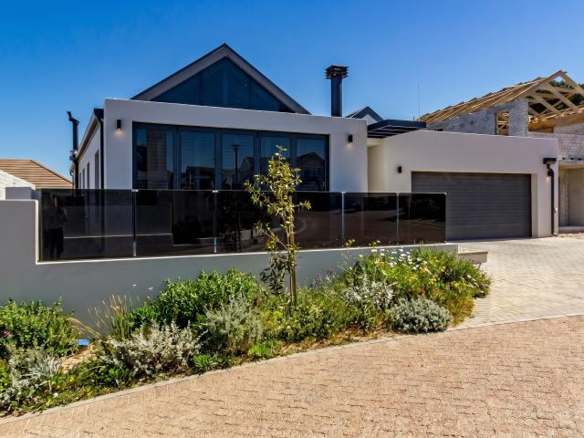 House for sale in Somerset West, City of Cape Town
