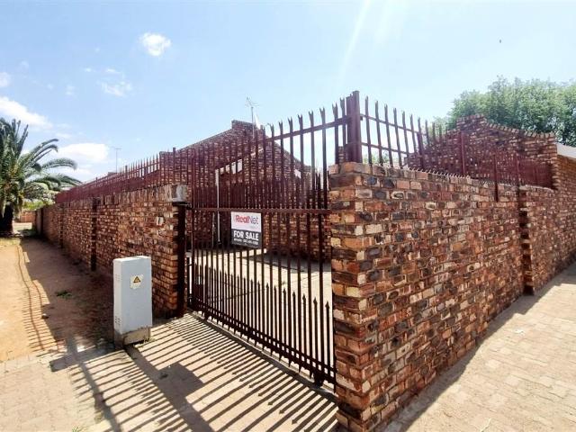 House for sale in Frances Baard, Northern Cape
