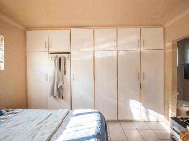 House for sale in Cape Town, Western Cape