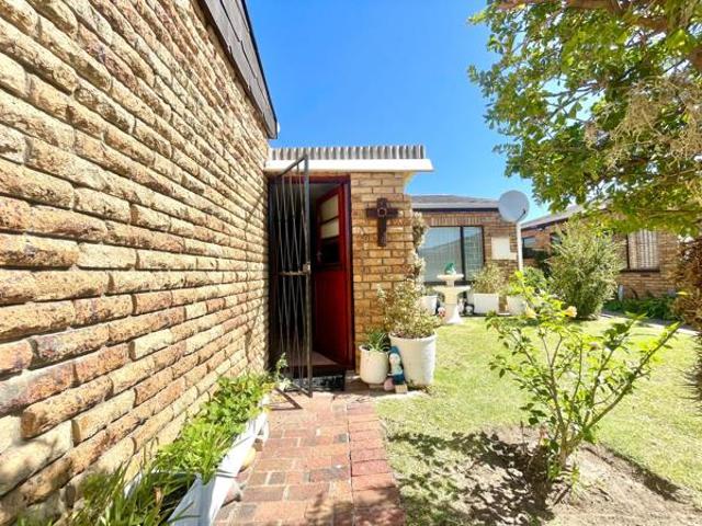 House for sale in Cape Town, Western Cape