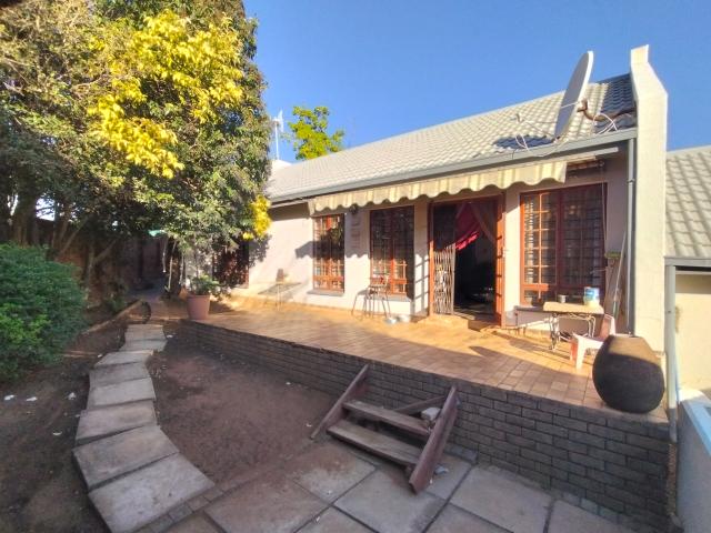 House for sale in Centurion, Die Hoewes