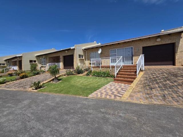 House for sale in Jeffreys Bay, Kouga Local Municipality