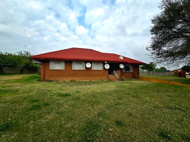 House for sale in eMalahleni, Emalahleni Local Municipality