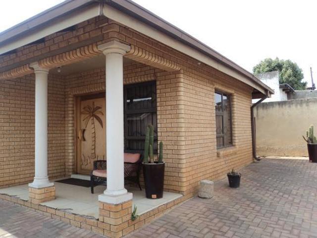 House for rent in Emdeni, Soweto