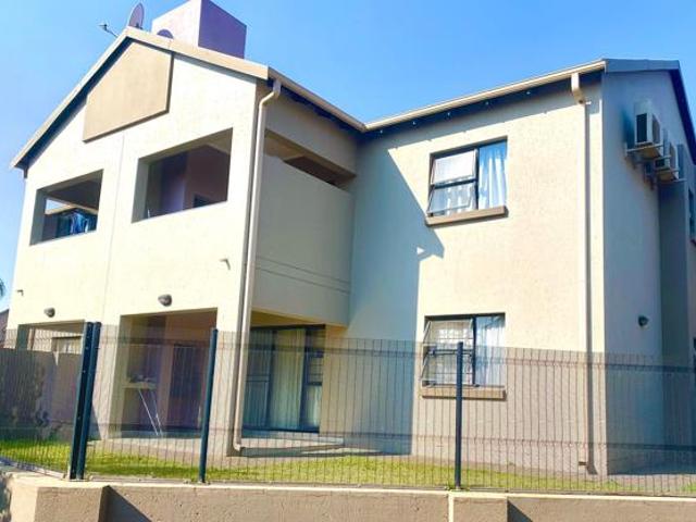 House for rent in Waterkloof, Gauteng
