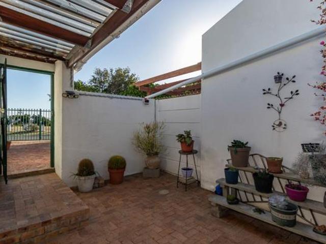 House for sale in Cape Town, Western Cape