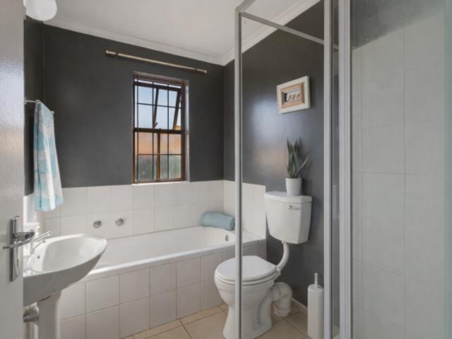House for sale in Cape Town, Western Cape