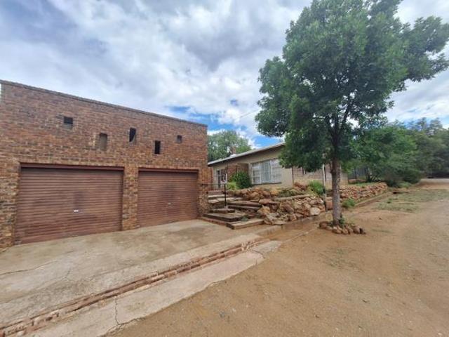 House for sale in Xhariep District Municipality, Free State