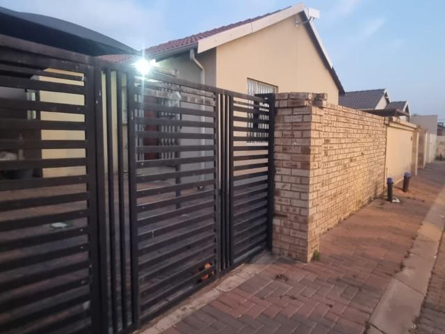House for sale in Nooitgedacht, Gauteng
