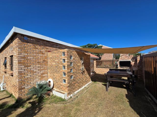 House for rent in Bushmans River Mouth, Eastern Cape