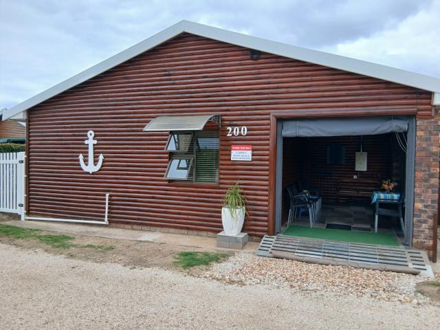 House for sale in Gamtoosriviermond, Kouga Local Municipality