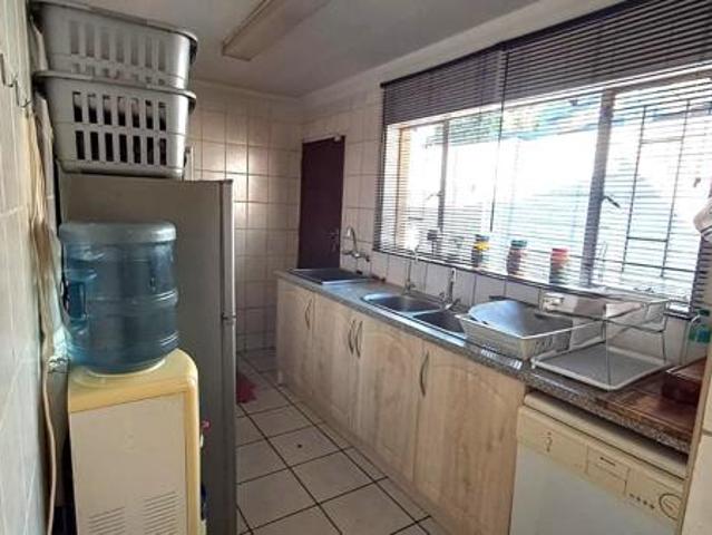 House for rent in Waterkloof, Gauteng