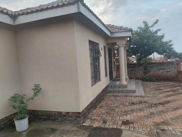 House for sale in Tlhabane, North West