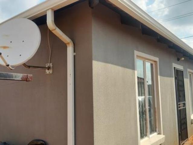 House for rent in Waterkloof, Gauteng