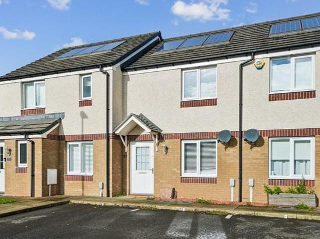 House for rent in Darnley, Scotland