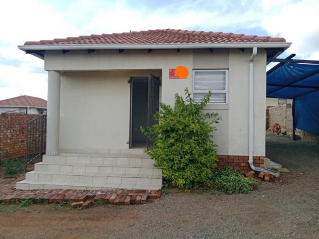 House for rent in Waterkloof, Gauteng