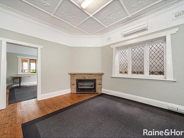 House for rent in Brisbane Grove, New South Wales