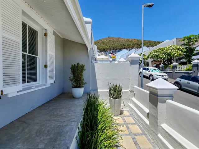 House for sale in Cape Town, Western Cape
