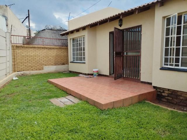 House for sale in Mohlakeng, Gauteng