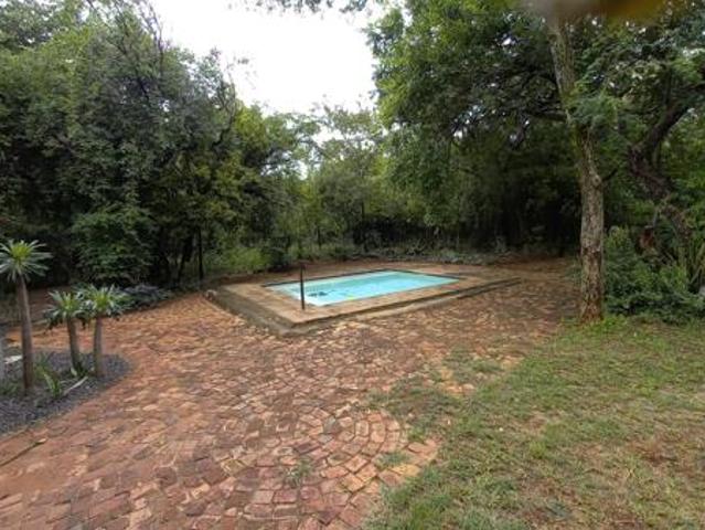 House for rent in North West
