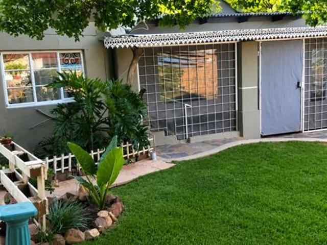 House for rent in North West
