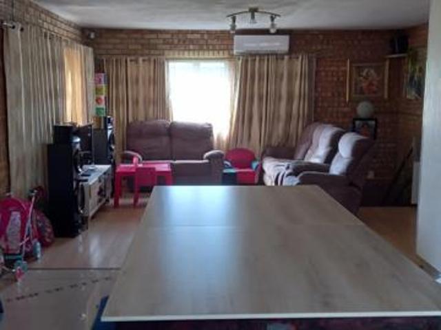 House for rent in Seaview, Kwazulu-natal