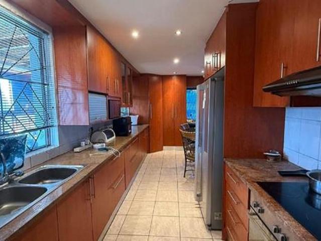 House for sale in Cape Town, Western Cape