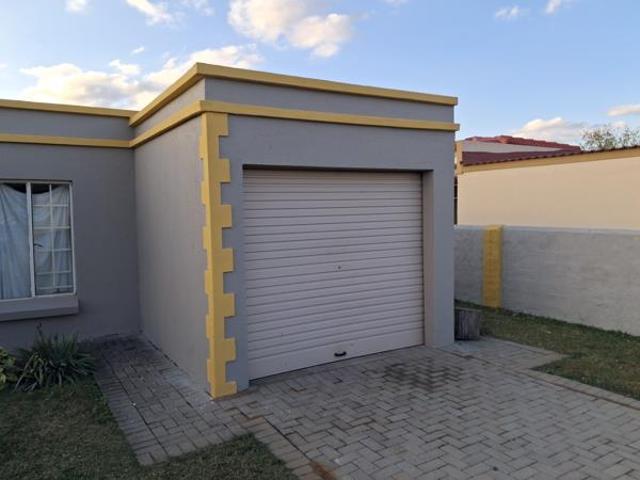 House for rent in Waterkloof, Gauteng