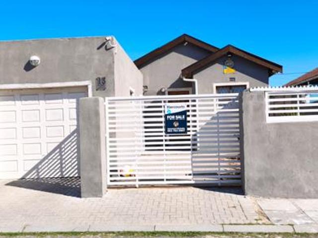 House for sale in Cape Town, Western Cape