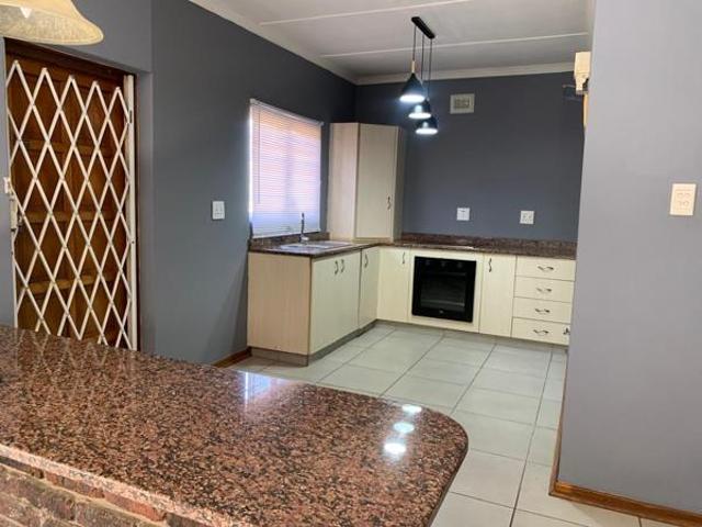 House for rent in Seaview, Kwazulu-natal