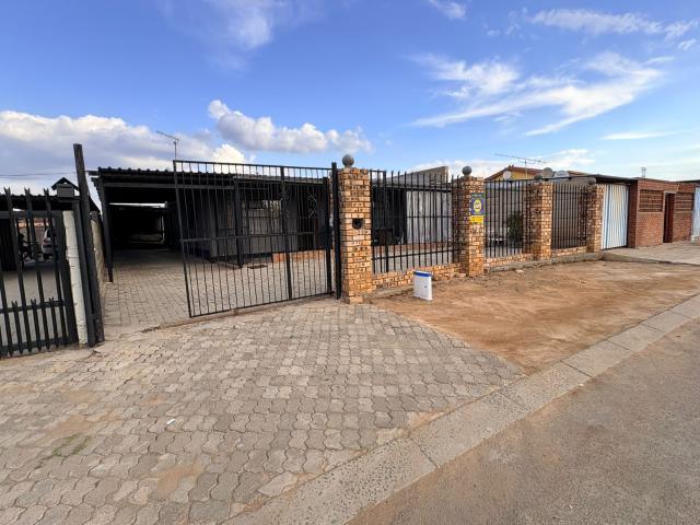 House for sale in Frances Baard, Northern Cape