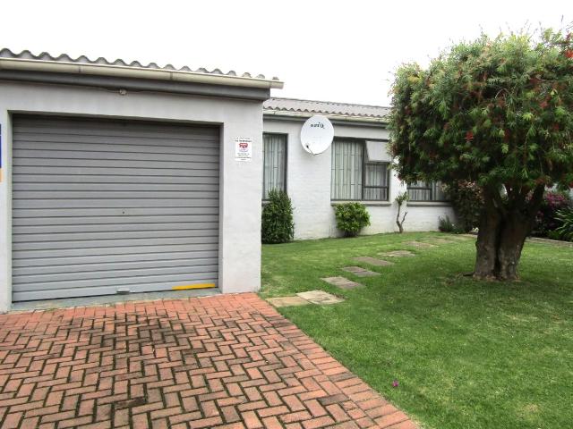 House for sale in Humansdorp, Kouga Local Municipality