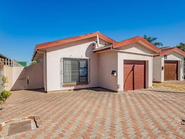 House for sale in Cape Town, Western Cape