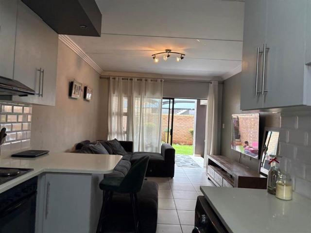 Townhouse for sale in Ekurhuleni, Gauteng