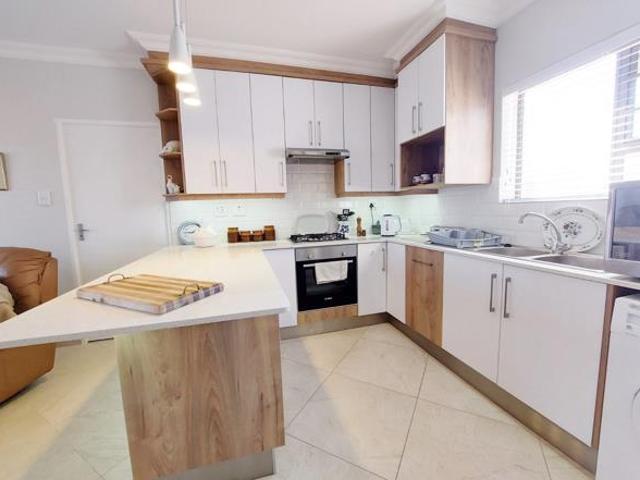 Townhouse for sale in Cape St Francis, Eastern Cape
