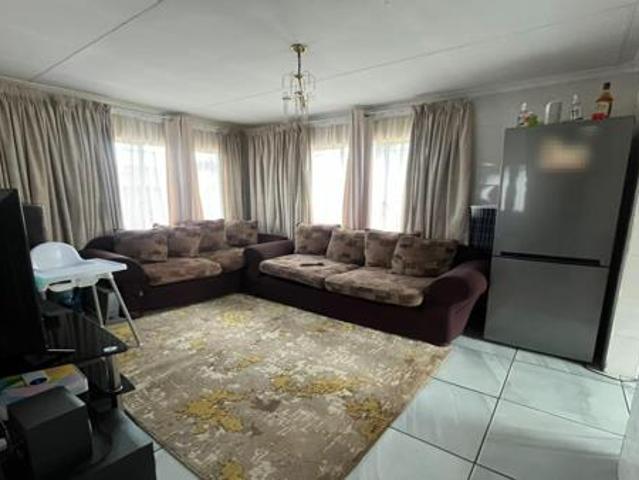 House for rent in West Rand Garden estates, Westonaria Local Municipality